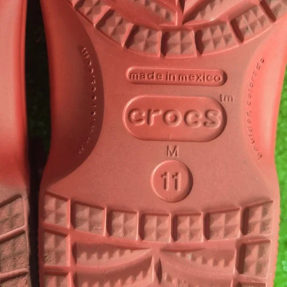 Crocs Adult Baya Clogs Pepper Red sz 11 Men's - Picture 8 of 8